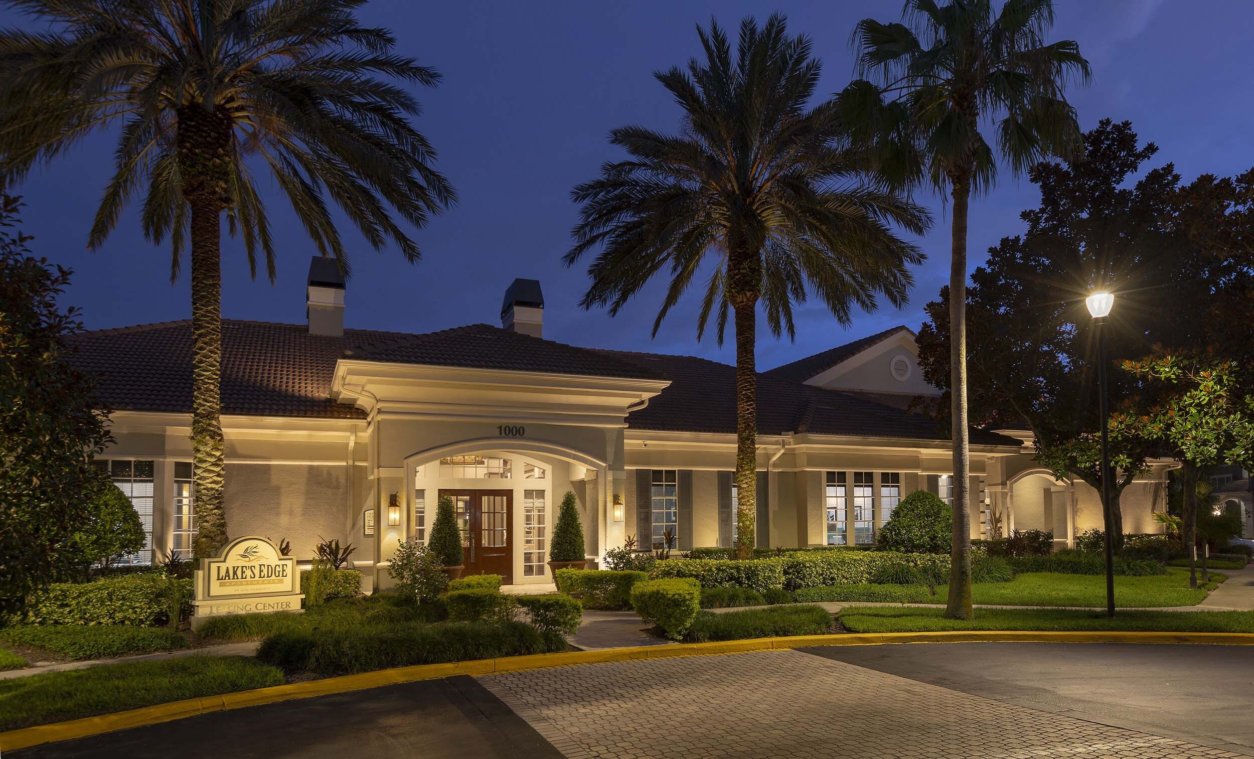 Luxury Apartments in Sanford, FL | Lake's Edge Apartments