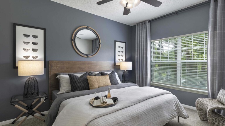 Primary bedroom with ceiling fan